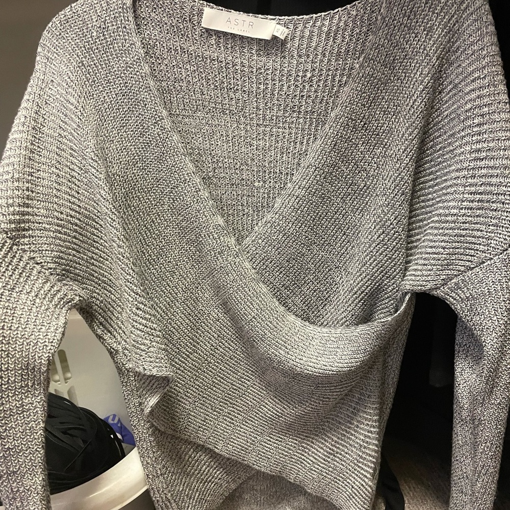 Astr XS gray crossover sweater